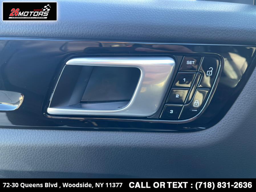 2019 Porsche Cayenne AWD, available for sale in Woodside, New York | 26 Motors Queens. Woodside, New York 2019 Porsche Cayenne AWD, available for sale in Woodside, New York | 26 Motors Queens. Woodside, New York