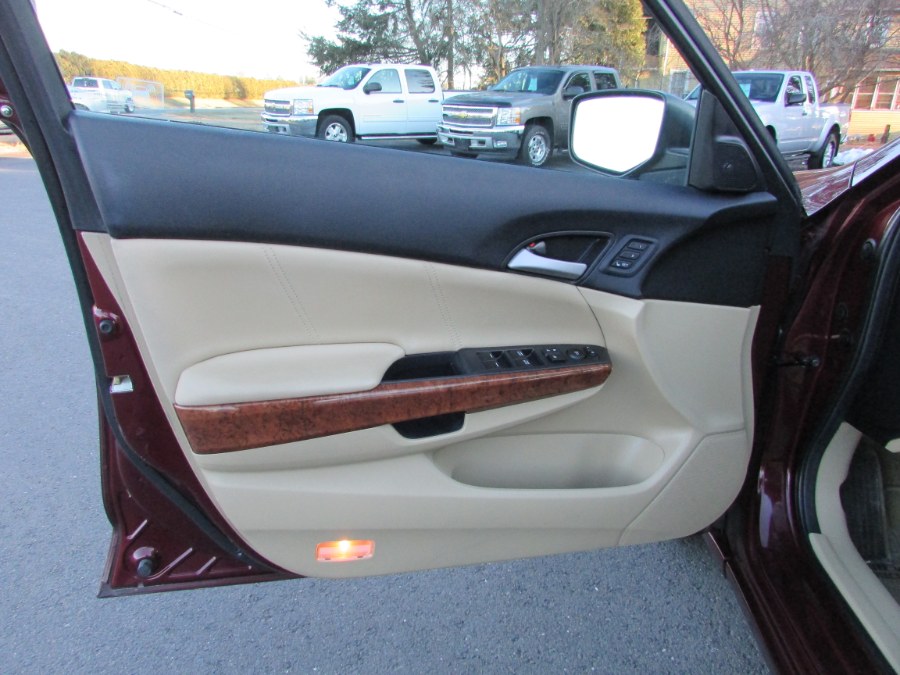 2011 Honda Accord Sdn 4dr V6 Auto EX-L, available for sale in East Windsor, Connecticut | United Auto Sales of E Windsor, Inc. East Windsor, Connecticut 2011 Honda Accord Sdn 4dr V6 Auto EX-L, available for sale in East Windsor, Connecticut | United Auto Sales of E Windsor, Inc. East Windsor, Connecticut