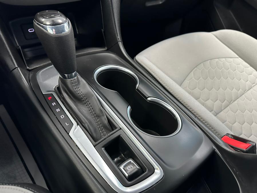 2020 Chevrolet Equinox FWD 4dr LS w/1LS, available for sale in Inwood, New York | 5 Towns Drive. Inwood, New York 2020 Chevrolet Equinox FWD 4dr LS w/1LS, available for sale in Inwood, New York | 5 Towns Drive. Inwood, New York