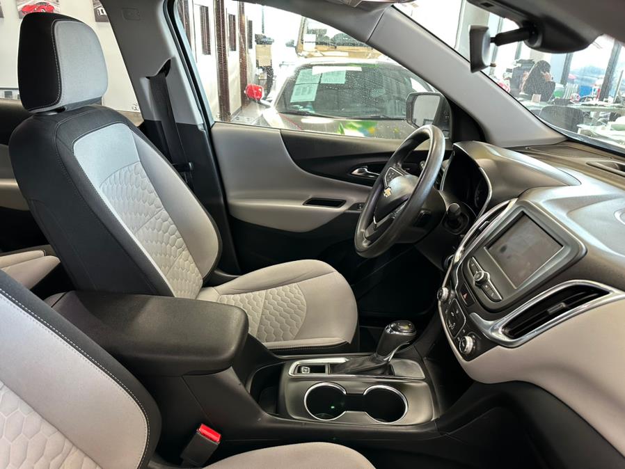 2020 Chevrolet Equinox FWD 4dr LS w/1LS, available for sale in Inwood, New York | 5 Towns Drive. Inwood, New York 2020 Chevrolet Equinox FWD 4dr LS w/1LS, available for sale in Inwood, New York | 5 Towns Drive. Inwood, New York