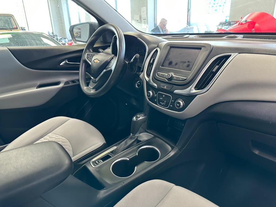 2020 Chevrolet Equinox FWD 4dr LS w/1LS, available for sale in Inwood, New York | 5 Towns Drive. Inwood, New York 2020 Chevrolet Equinox FWD 4dr LS w/1LS, available for sale in Inwood, New York | 5 Towns Drive. Inwood, New York
