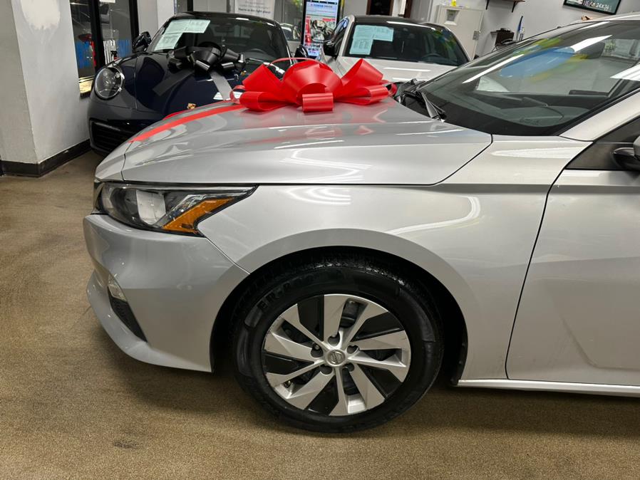 2019 Nissan Altima 2.5 S Sedan, available for sale in Inwood, New York | 5 Towns Drive. Inwood, New York 2019 Nissan Altima 2.5 S Sedan, available for sale in Inwood, New York | 5 Towns Drive. Inwood, New York