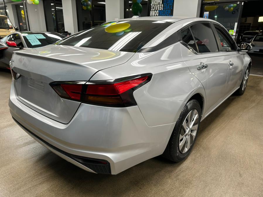2019 Nissan Altima 2.5 S Sedan, available for sale in Inwood, New York | 5 Towns Drive. Inwood, New York 2019 Nissan Altima 2.5 S Sedan, available for sale in Inwood, New York | 5 Towns Drive. Inwood, New York