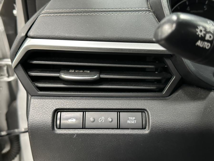 2019 Nissan Altima 2.5 S Sedan, available for sale in Inwood, New York | 5 Towns Drive. Inwood, New York 2019 Nissan Altima 2.5 S Sedan, available for sale in Inwood, New York | 5 Towns Drive. Inwood, New York