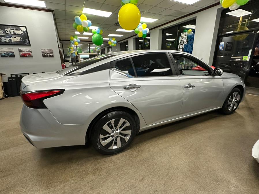 2019 Nissan Altima 2.5 S Sedan, available for sale in Inwood, New York | 5 Towns Drive. Inwood, New York 2019 Nissan Altima 2.5 S Sedan, available for sale in Inwood, New York | 5 Towns Drive. Inwood, New York