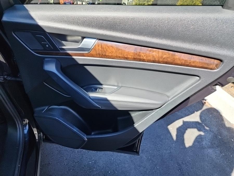 2020 Audi Q5 Premium Plus 45 TFSI quattro, available for sale in Islip, New York | L.I. Auto Gallery. Islip, New York 2020 Audi Q5 Premium Plus 45 TFSI quattro, available for sale in Islip, New York | L.I. Auto Gallery. Islip, New York