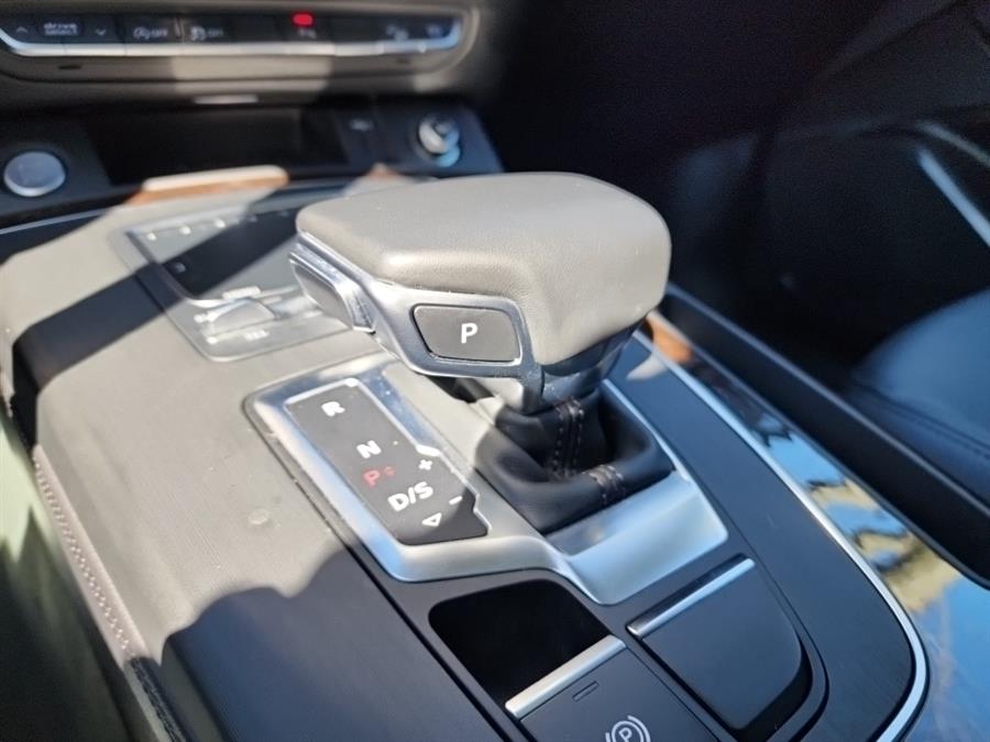 2020 Audi Q5 Premium Plus 45 TFSI quattro, available for sale in Islip, New York | L.I. Auto Gallery. Islip, New York 2020 Audi Q5 Premium Plus 45 TFSI quattro, available for sale in Islip, New York | L.I. Auto Gallery. Islip, New York
