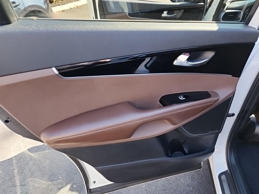 2020 Kia Sorento SX V6 AWD, available for sale in Islip, New York | L.I. Auto Gallery. Islip, New York 2020 Kia Sorento SX V6 AWD, available for sale in Islip, New York | L.I. Auto Gallery. Islip, New York