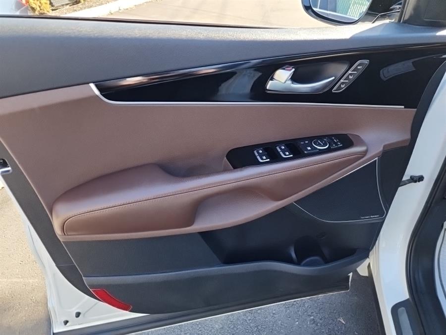 2020 Kia Sorento SX V6 AWD, available for sale in Islip, New York | L.I. Auto Gallery. Islip, New York 2020 Kia Sorento SX V6 AWD, available for sale in Islip, New York | L.I. Auto Gallery. Islip, New York