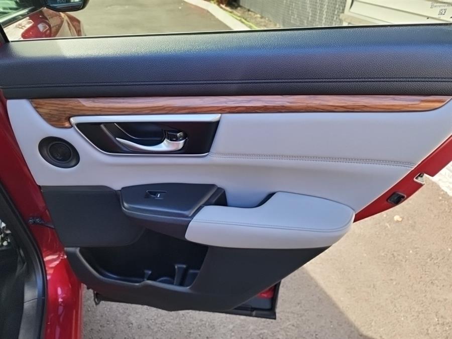 2020 Honda CR-V EX-L AWD, available for sale in Islip, New York | L.I. Auto Gallery. Islip, New York 2020 Honda CR-V EX-L AWD, available for sale in Islip, New York | L.I. Auto Gallery. Islip, New York