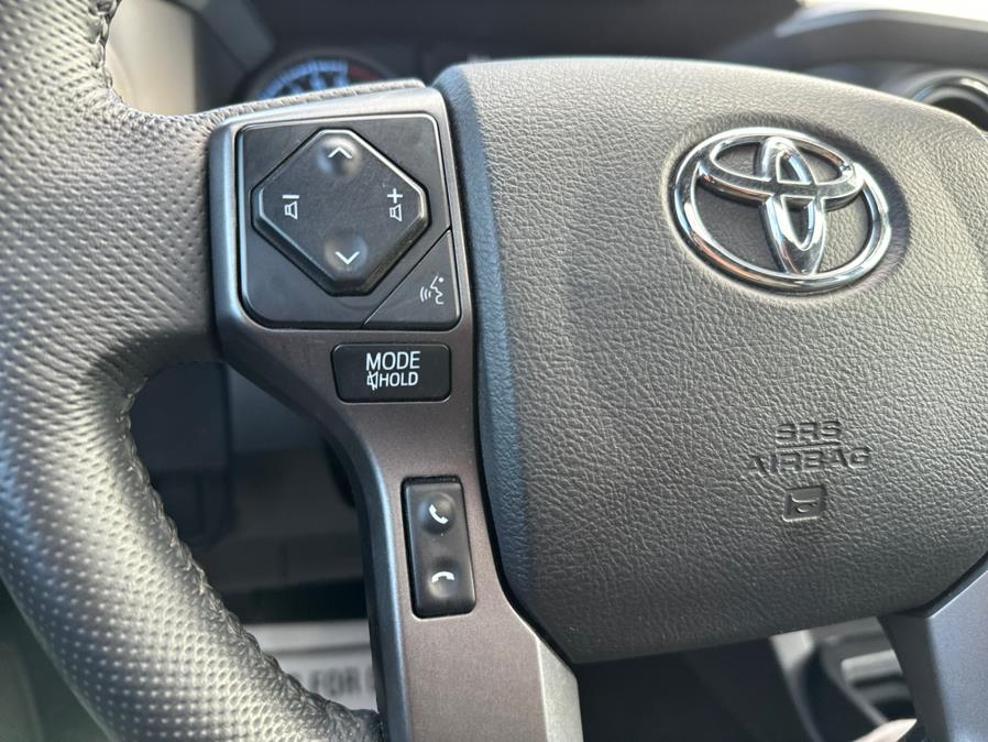 2021 Toyota Tacoma 4WD TRD Sport Double Cab 6'' Bed V6 AT (Natl), available for sale in Hollis, New York | Jamaica 26 Motors. Hollis, New York
