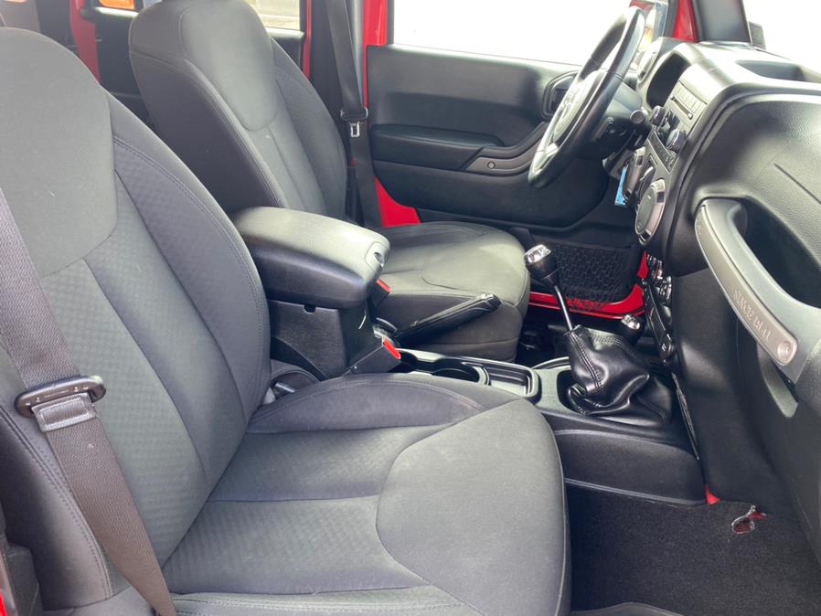 2016 Jeep Wrangler Unlimited 4WD 4dr Sport, available for sale in Canton, Connecticut | Lava Motors 2 Inc. Canton, Connecticut 2016 Jeep Wrangler Unlimited 4WD 4dr Sport, available for sale in Canton, Connecticut | Lava Motors 2 Inc. Canton, Connecticut