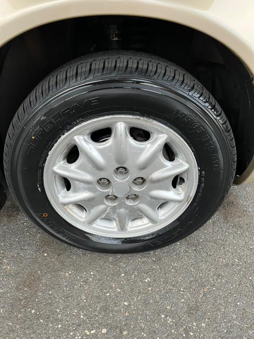 1999 Chrysler Cirrus 4dr Sdn LXi, available for sale in New Britain, Connecticut | Supreme Automotive. New Britain, Connecticut 1999 Chrysler Cirrus 4dr Sdn LXi, available for sale in New Britain, Connecticut | Supreme Automotive. New Britain, Connecticut