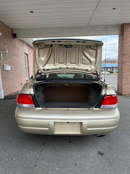 1999 Chrysler Cirrus 4dr Sdn LXi, available for sale in New Britain, Connecticut | Supreme Automotive. New Britain, Connecticut 1999 Chrysler Cirrus 4dr Sdn LXi, available for sale in New Britain, Connecticut | Supreme Automotive. New Britain, Connecticut