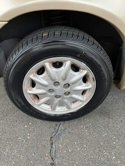 1999 Chrysler Cirrus 4dr Sdn LXi, available for sale in New Britain, Connecticut | Supreme Automotive. New Britain, Connecticut 1999 Chrysler Cirrus 4dr Sdn LXi, available for sale in New Britain, Connecticut | Supreme Automotive. New Britain, Connecticut
