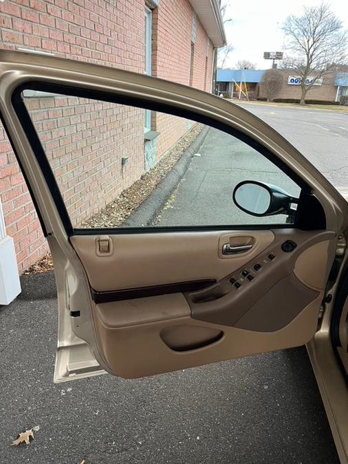 1999 Chrysler Cirrus 4dr Sdn LXi, available for sale in New Britain, Connecticut | Supreme Automotive. New Britain, Connecticut 1999 Chrysler Cirrus 4dr Sdn LXi, available for sale in New Britain, Connecticut | Supreme Automotive. New Britain, Connecticut