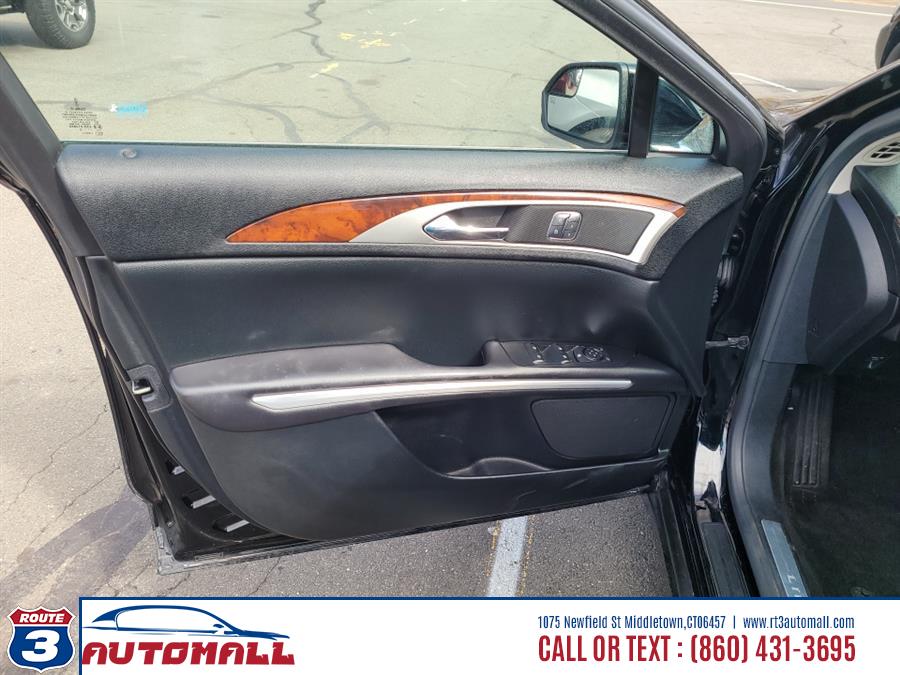 2016 Lincoln MKZ 4dr Sdn FWD, available for sale in Middletown, Connecticut | RT 3 AUTO MALL LLC. Middletown, Connecticut 2016 Lincoln MKZ 4dr Sdn FWD, available for sale in Middletown, Connecticut | RT 3 AUTO MALL LLC. Middletown, Connecticut
