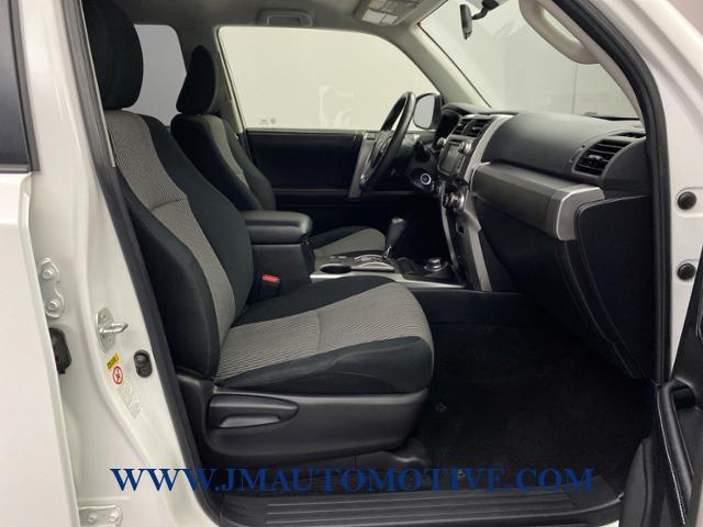 2016 Toyota 4runner 4WD 4dr V6 SR5, available for sale in Naugatuck, Connecticut | J&M Automotive Sls&Svc LLC. Naugatuck, Connecticut 2016 Toyota 4runner 4WD 4dr V6 SR5, available for sale in Naugatuck, Connecticut | J&M Automotive Sls&Svc LLC. Naugatuck, Connecticut
