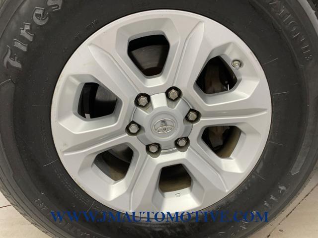 2016 Toyota 4runner 4WD 4dr V6 SR5, available for sale in Naugatuck, Connecticut | J&M Automotive Sls&Svc LLC. Naugatuck, Connecticut 2016 Toyota 4runner 4WD 4dr V6 SR5, available for sale in Naugatuck, Connecticut | J&M Automotive Sls&Svc LLC. Naugatuck, Connecticut