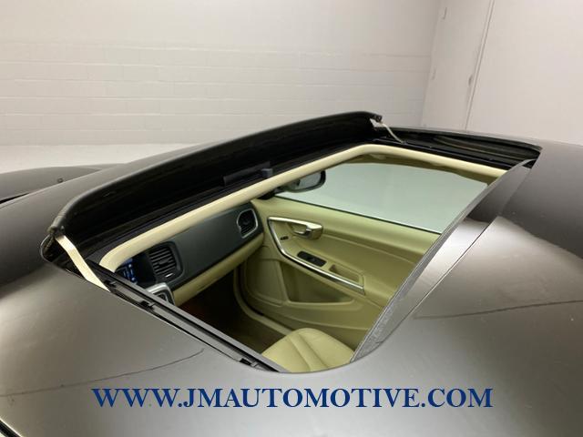 2013 Volvo S60 4dr Sdn T5 AWD, available for sale in Naugatuck, Connecticut | J&M Automotive Sls&Svc LLC. Naugatuck, Connecticut 2013 Volvo S60 4dr Sdn T5 AWD, available for sale in Naugatuck, Connecticut | J&M Automotive Sls&Svc LLC. Naugatuck, Connecticut