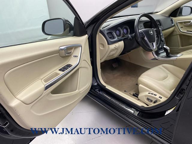 2013 Volvo S60 4dr Sdn T5 AWD, available for sale in Naugatuck, Connecticut | J&M Automotive Sls&Svc LLC. Naugatuck, Connecticut 2013 Volvo S60 4dr Sdn T5 AWD, available for sale in Naugatuck, Connecticut | J&M Automotive Sls&Svc LLC. Naugatuck, Connecticut