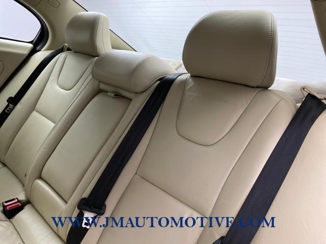 2013 Volvo S60 4dr Sdn T5 AWD, available for sale in Naugatuck, Connecticut | J&M Automotive Sls&Svc LLC. Naugatuck, Connecticut 2013 Volvo S60 4dr Sdn T5 AWD, available for sale in Naugatuck, Connecticut | J&M Automotive Sls&Svc LLC. Naugatuck, Connecticut