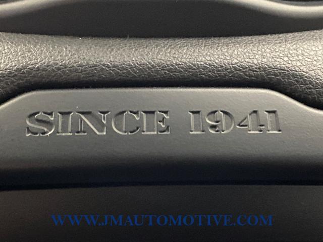 2016 Jeep Renegade 4WD 4dr Limited, available for sale in Naugatuck, Connecticut | J&M Automotive Sls&Svc LLC. Naugatuck, Connecticut 2016 Jeep Renegade 4WD 4dr Limited, available for sale in Naugatuck, Connecticut | J&M Automotive Sls&Svc LLC. Naugatuck, Connecticut