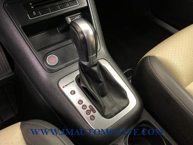 2017 Volkswagen Tiguan 2.0T 4MOTION, available for sale in Naugatuck, Connecticut | J&M Automotive Sls&Svc LLC. Naugatuck, Connecticut 2017 Volkswagen Tiguan 2.0T 4MOTION, available for sale in Naugatuck, Connecticut | J&M Automotive Sls&Svc LLC. Naugatuck, Connecticut