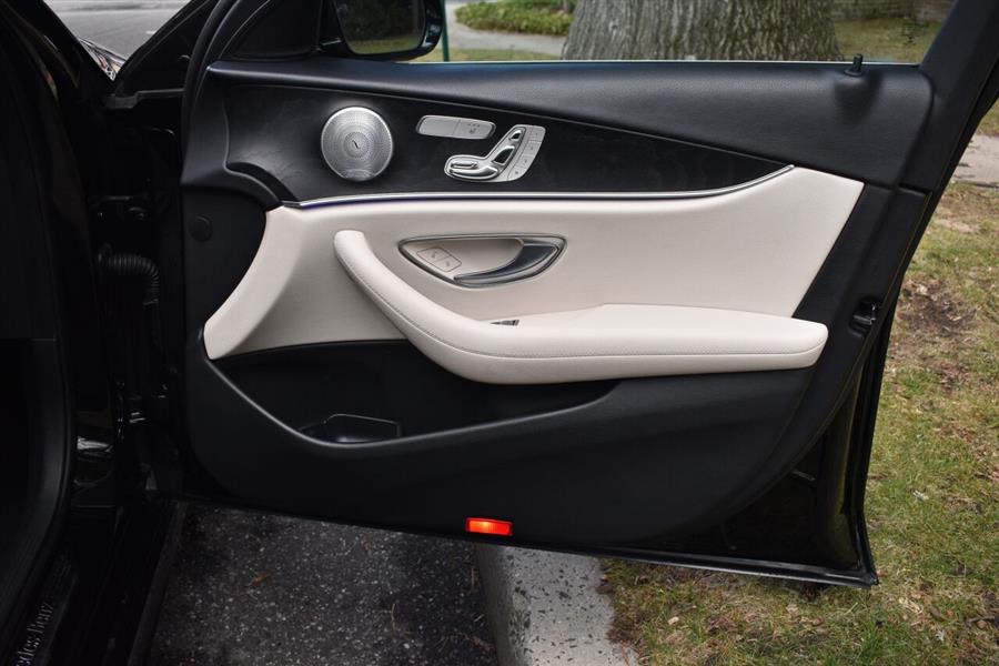 2019 Mercedes-benz E-class E 300 4MATIC AWD 4dr Sedan, available for sale in Great Neck, New York | Camy Cars. Great Neck, New York 2019 Mercedes-benz E-class E 300 4MATIC AWD 4dr Sedan, available for sale in Great Neck, New York | Camy Cars. Great Neck, New York