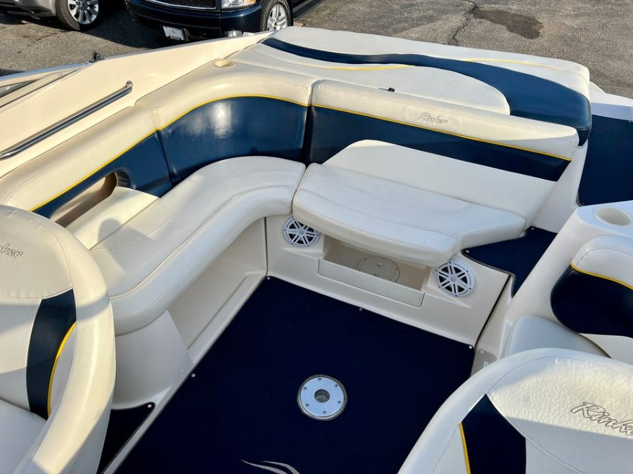 2002 Rinker Captiva 232, available for sale in Darien, Wisconsin | Geneva Motor Cars. Darien, Wisconsin 2002 Rinker Captiva 232, available for sale in Darien, Wisconsin | Geneva Motor Cars. Darien, Wisconsin