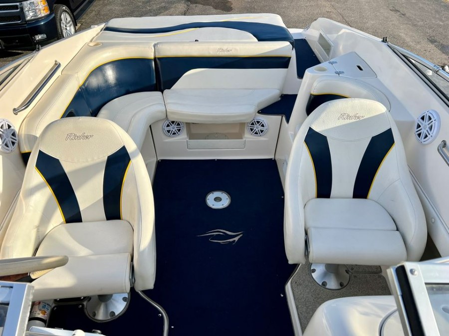 2002 Rinker Captiva 232, available for sale in Darien, Wisconsin | Geneva Motor Cars. Darien, Wisconsin 2002 Rinker Captiva 232, available for sale in Darien, Wisconsin | Geneva Motor Cars. Darien, Wisconsin