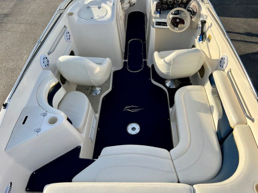 2002 Rinker Captiva 232, available for sale in Darien, Wisconsin | Geneva Motor Cars. Darien, Wisconsin 2002 Rinker Captiva 232, available for sale in Darien, Wisconsin | Geneva Motor Cars. Darien, Wisconsin