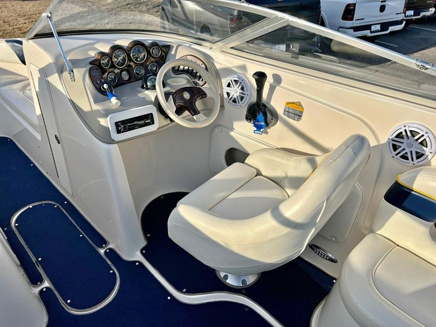 2002 Rinker Captiva 232, available for sale in Darien, Wisconsin | Geneva Motor Cars. Darien, Wisconsin 2002 Rinker Captiva 232, available for sale in Darien, Wisconsin | Geneva Motor Cars. Darien, Wisconsin