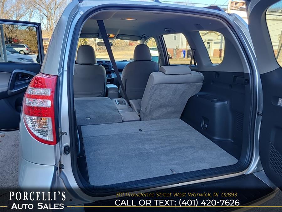 2009 Toyota RAV4 4WD 4dr 4-cyl 4-Spd AT (SE), available for sale in West Warwick, Rhode Island | Porcelli's Auto Sales. West Warwick, Rhode Island 2009 Toyota RAV4 4WD 4dr 4-cyl 4-Spd AT (SE), available for sale in West Warwick, Rhode Island | Porcelli's Auto Sales. West Warwick, Rhode Island