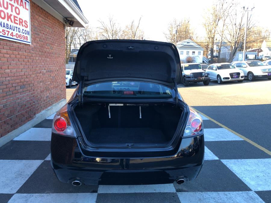 2010 Nissan Altima 4dr Sedna 2.5 SL, available for sale in Waterbury, Connecticut | National Auto Brokers, Inc.. Waterbury, Connecticut 2010 Nissan Altima 4dr Sedna 2.5 SL, available for sale in Waterbury, Connecticut | National Auto Brokers, Inc.. Waterbury, Connecticut