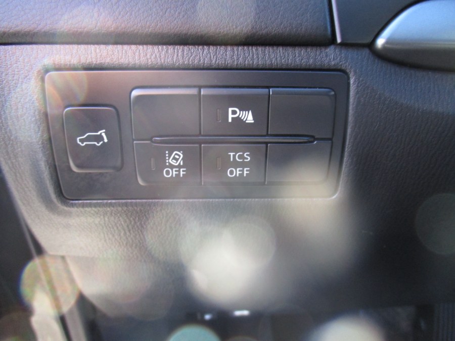 2018 Mazda CX-9 Touring AWD, available for sale in New Britain, Connecticut | Universal Motors LLC. New Britain, Connecticut 2018 Mazda CX-9 Touring AWD, available for sale in New Britain, Connecticut | Universal Motors LLC. New Britain, Connecticut