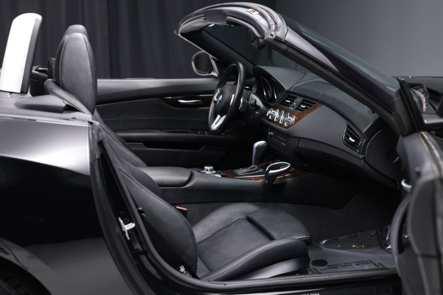 2011 BMW Z4 2dr Roadster sDrive30i, available for sale in North Salem, New York | Meccanic Shop North Inc. North Salem, New York 2011 BMW Z4 2dr Roadster sDrive30i, available for sale in North Salem, New York | Meccanic Shop North Inc. North Salem, New York
