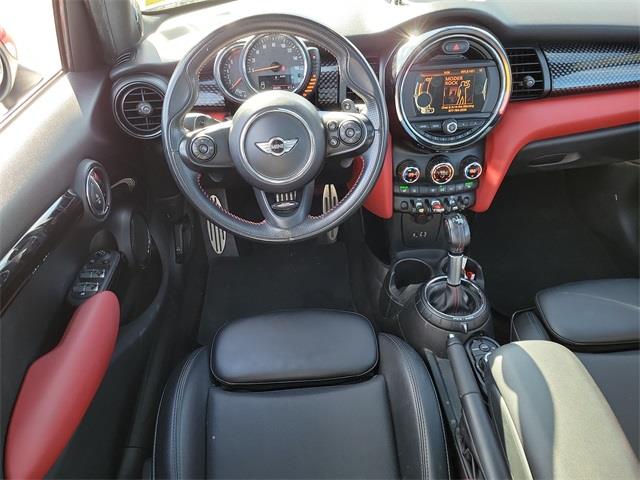 2017 Mini Special Editions Base, available for sale in Stratford, Connecticut | Wiz Leasing Inc. Stratford, Connecticut 2017 Mini Special Editions Base, available for sale in Stratford, Connecticut | Wiz Leasing Inc. Stratford, Connecticut
