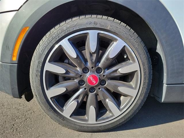 2017 Mini Special Editions Base, available for sale in Stratford, Connecticut | Wiz Leasing Inc. Stratford, Connecticut 2017 Mini Special Editions Base, available for sale in Stratford, Connecticut | Wiz Leasing Inc. Stratford, Connecticut