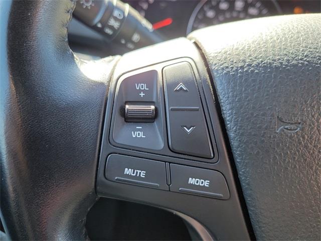 2014 Kia Sorento LX, available for sale in Stratford, Connecticut | Wiz Leasing Inc. Stratford, Connecticut 2014 Kia Sorento LX, available for sale in Stratford, Connecticut | Wiz Leasing Inc. Stratford, Connecticut