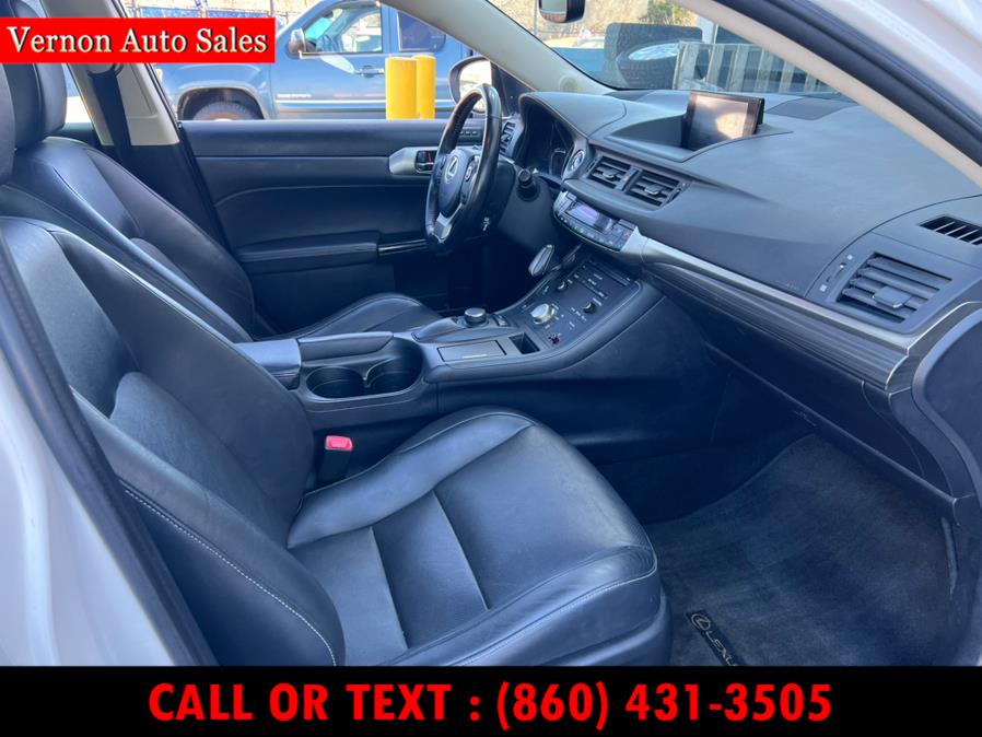 2015 Lexus CT 200h 5dr Sdn Hybrid, available for sale in Manchester, Connecticut | Vernon Auto Sale & Service. Manchester, Connecticut 2015 Lexus CT 200h 5dr Sdn Hybrid, available for sale in Manchester, Connecticut | Vernon Auto Sale & Service. Manchester, Connecticut