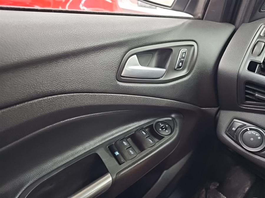 2014 Ford Escape 4WD 4dr SE, available for sale in West Haven, Connecticut | Auto Fair Inc.. West Haven, Connecticut 2014 Ford Escape 4WD 4dr SE, available for sale in West Haven, Connecticut | Auto Fair Inc.. West Haven, Connecticut