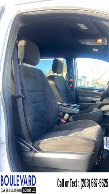 2017 Dodge Grand Caravan Passenger SE Plus Minivan 4D, available for sale in New Haven, Connecticut | Boulevard Motors LLC. New Haven, Connecticut 2017 Dodge Grand Caravan Passenger SE Plus Minivan 4D, available for sale in New Haven, Connecticut | Boulevard Motors LLC. New Haven, Connecticut