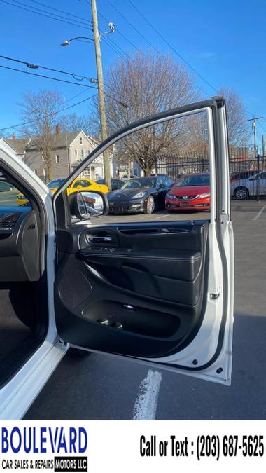 2017 Dodge Grand Caravan Passenger SE Plus Minivan 4D, available for sale in New Haven, Connecticut | Boulevard Motors LLC. New Haven, Connecticut 2017 Dodge Grand Caravan Passenger SE Plus Minivan 4D, available for sale in New Haven, Connecticut | Boulevard Motors LLC. New Haven, Connecticut