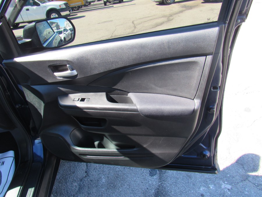 2015 Honda CR-V LX, available for sale in Worcester, Massachusetts | Hilario's Auto Sales Inc.. Worcester, Massachusetts 2015 Honda CR-V LX, available for sale in Worcester, Massachusetts | Hilario's Auto Sales Inc.. Worcester, Massachusetts