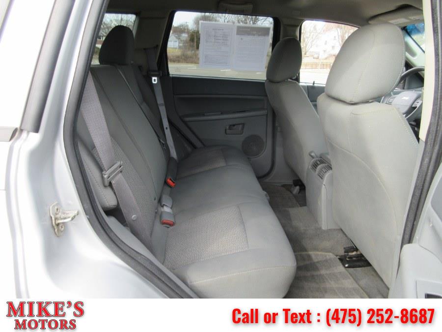 2007 Jeep Grand Cherokee 4WD 4dr Laredo, available for sale in Stratford, Connecticut | Mike's Motors LLC. Stratford, Connecticut 2007 Jeep Grand Cherokee 4WD 4dr Laredo, available for sale in Stratford, Connecticut | Mike's Motors LLC. Stratford, Connecticut
