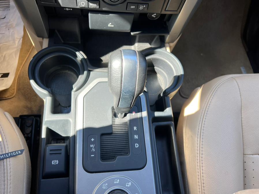 2008 Land Rover LR3 4WD 4dr SE, available for sale in Waterbury, Connecticut | Platinum Auto Care. Waterbury, Connecticut 2008 Land Rover LR3 4WD 4dr SE, available for sale in Waterbury, Connecticut | Platinum Auto Care. Waterbury, Connecticut