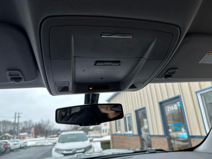 2017 Chevrolet Silverado 1500 4WD Crew Cab 143.5" LT w/1LT, available for sale in East Windsor, Connecticut | Century Auto And Truck. East Windsor, Connecticut 2017 Chevrolet Silverado 1500 4WD Crew Cab 143.5" LT w/1LT, available for sale in East Windsor, Connecticut | Century Auto And Truck. East Windsor, Connecticut