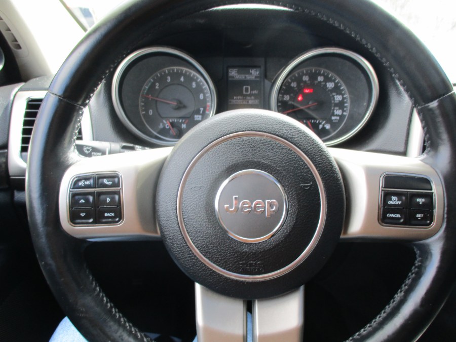2013 Jeep Grand Cherokee 4WD 4dr Laredo, available for sale in Meriden, Connecticut | Cos Central Auto. Meriden, Connecticut 2013 Jeep Grand Cherokee 4WD 4dr Laredo, available for sale in Meriden, Connecticut | Cos Central Auto. Meriden, Connecticut