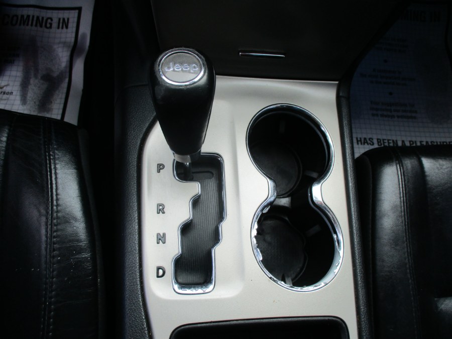 2013 Jeep Grand Cherokee 4WD 4dr Laredo, available for sale in Meriden, Connecticut | Cos Central Auto. Meriden, Connecticut 2013 Jeep Grand Cherokee 4WD 4dr Laredo, available for sale in Meriden, Connecticut | Cos Central Auto. Meriden, Connecticut